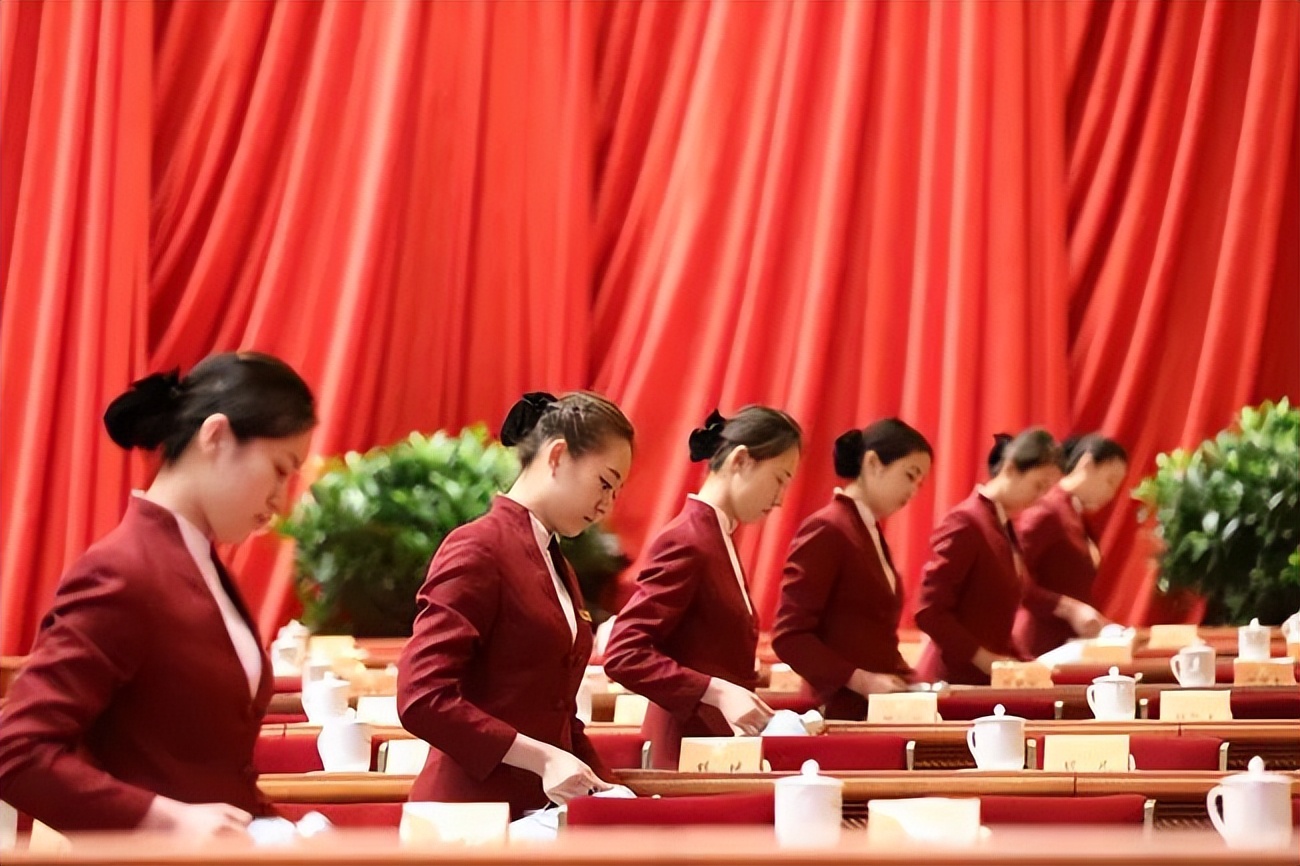 以青春之約立強(qiáng)國(guó)信仰，以奮斗之姿赴順澤之約